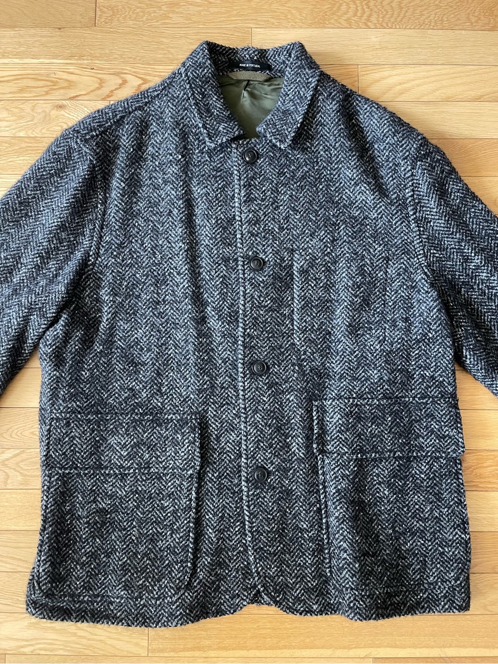 Todd Snyder Italian Wool Walking Jacket in Charcoal Herringbone - Picture 4 of 11